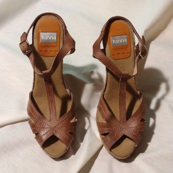 Kanna sandals - Picture 1 of 6